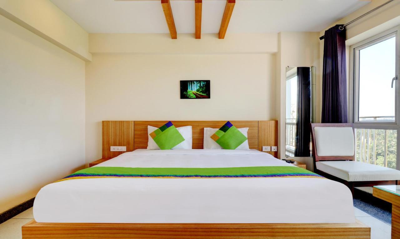 Treebo Park Hotel Thiruvananthapuram Kültér fotó