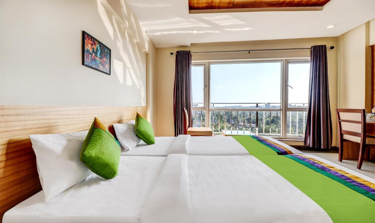 Treebo Park Hotel Thiruvananthapuram Kültér fotó